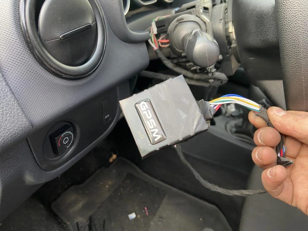 Установка GPS маячка и системы дистанционного глушения