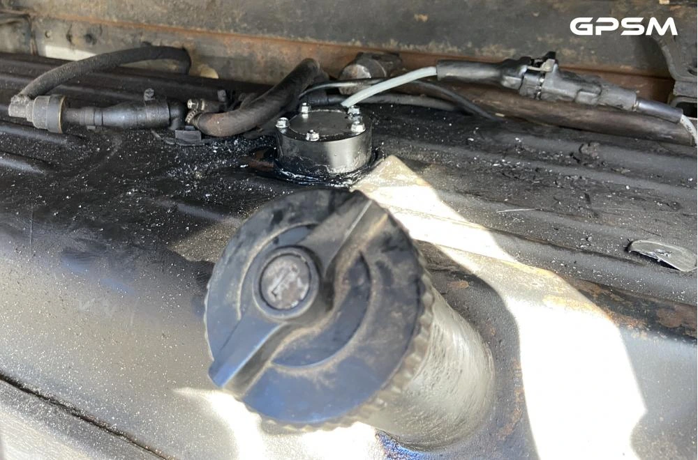 Система слежения и контроля топлива для грузового