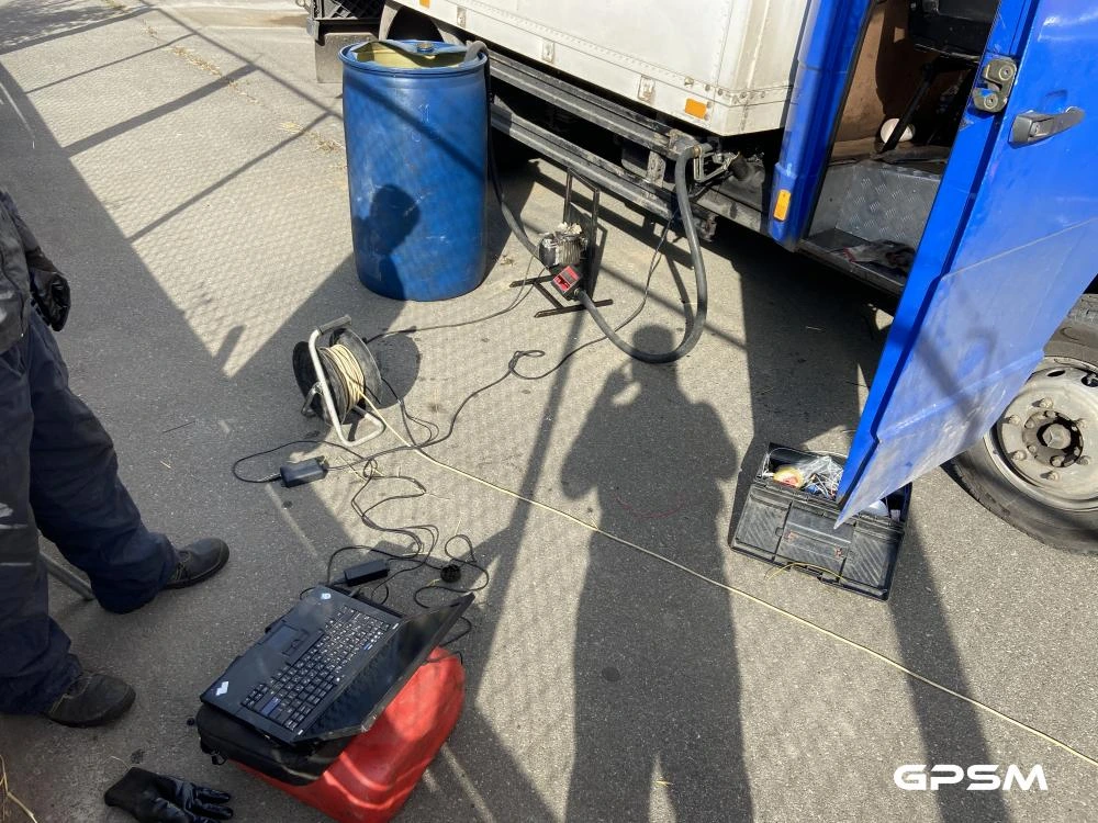 Система слежения и контроля топлива для грузового