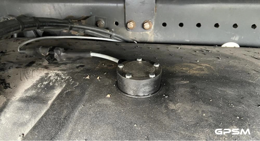 Установка GPS мониторинга + ДУТ на кран манипулятор