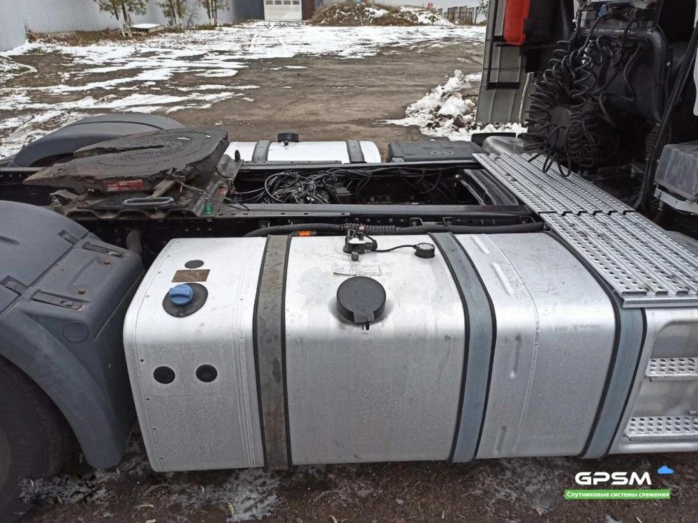 GPS + Датчик уровня топливного бака на MAN изображение 5