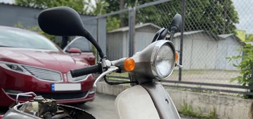 Установка GPS маячка GPSM Pro на скутер