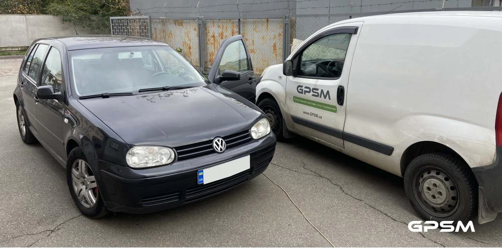 Монтаж GPS трекера на автомобіль Volkswagen зображення 1